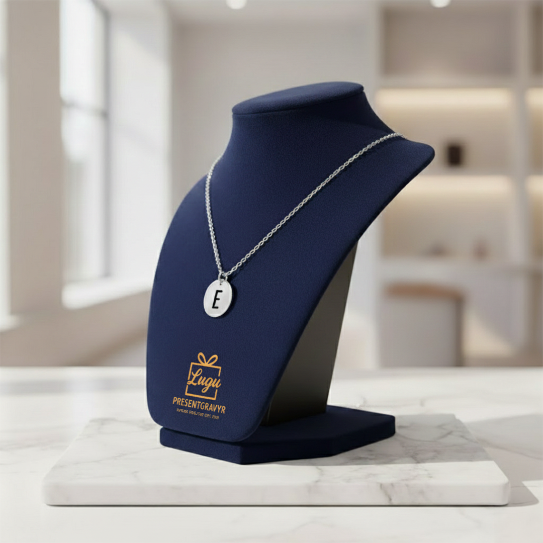 HALSBAND MED PERSONLIG GRAVYR