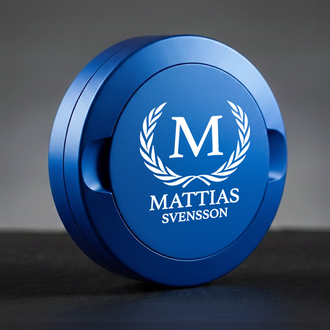 Graverad snusdosa med personlig text – unik present till morfar.