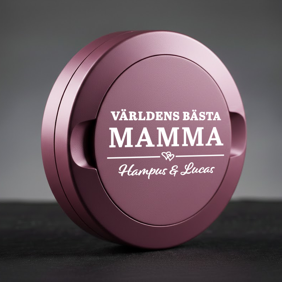 Graverad snusdosa i metall med personlig text – unik och personlig present till mamma.