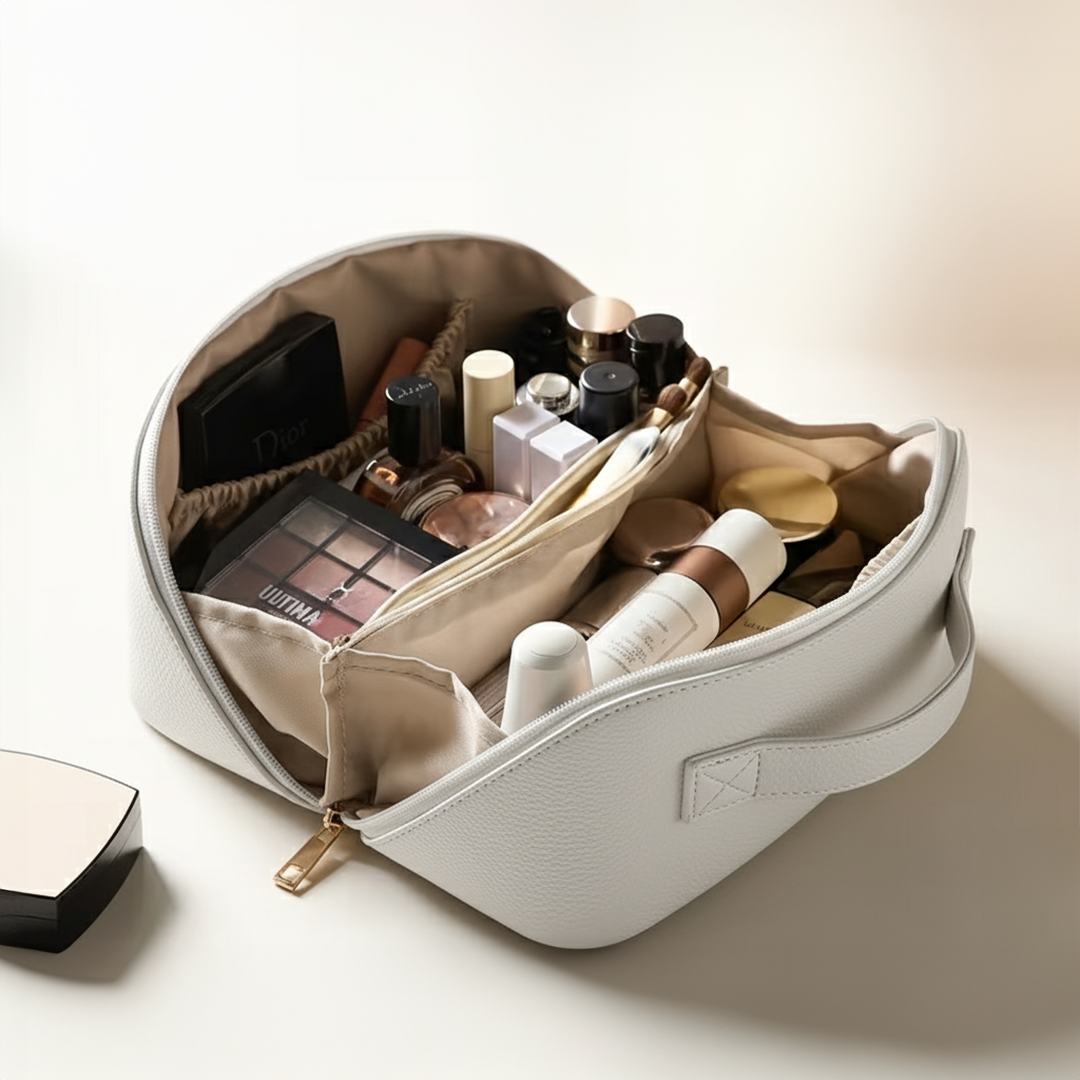 SMINKVÄSKA MED PERSONLIG GRAVYR