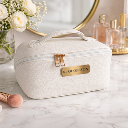 SMINKVÄSKA MED PERSONLIG GRAVYR